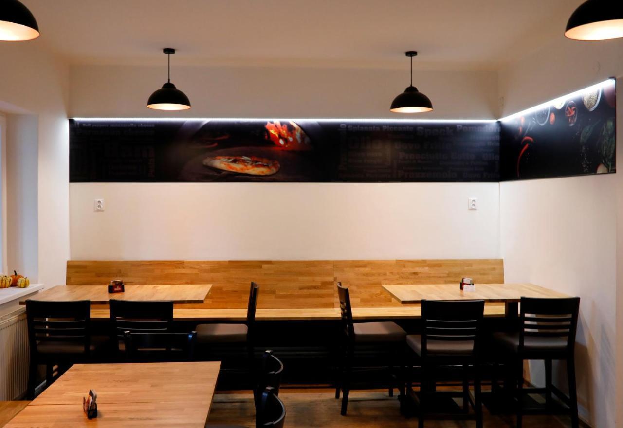 Penzion&Pizzerie U Massima Vyškov Exterior foto